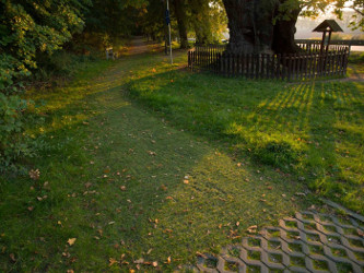 allée avec dalle à engazonner