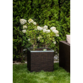 Jardinière avec réservoir d’eau en résine tressée carrée avec cadre en alu – 50 x 50 x 43 cm – Disponible en 14 coloris