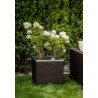 Jardinière avec réservoir d’eau en résine tressée carrée avec cadre en alu – 50 x 50 x 43 cm – Disponible en 14 coloris
