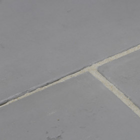 Dalle de terrasse en pierre reconstituée lisse patinée 50 x 50 x 2,3 cm gris clair