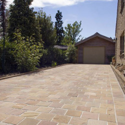 Pavé en pierre naturelle grés Kandla multicolore 14 x 14 x 5/7 cm