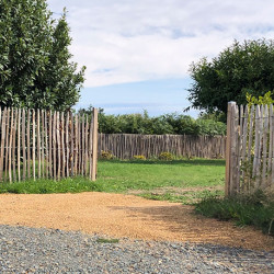 Ganivelle sciée en châtaigner – Espacement 6/7 cm – H. 0,8 m x L. 5 m