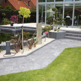 Bordure de jardin en pierre naturelle bleue vieillie sablée 100 x 3 x 20 cm