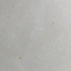 Margelle de piscine en pierre naturelle Sinai Pearl Sensato avec bord droit et chanfreiné – 60 x 30 x 3 cm