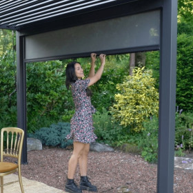 Pergola bioclimatique autoportante en alu Anthracite – 3 x 4 m - 12m² - avec store 4 m - Ombréa