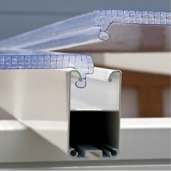 Pergola à adosser en aluminium blanc – 3 x 8 m – 25 m² - Toit en polycarbonate