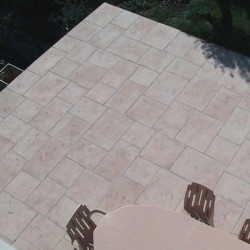Dalle de terrasse en pierre reconstituée ep. 4 cm Blanc Nuancé, module de 1,15 m2