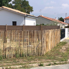 Ganivelle sciée en châtaigner – Espacement 4/5 cm – H. 1 m x L. 5 ou 10 m