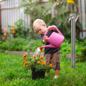 Fontaine de jardin RONDE en acier inox à planter avec support tuyaux d’arrosage – 29 x 15 x 91 cm