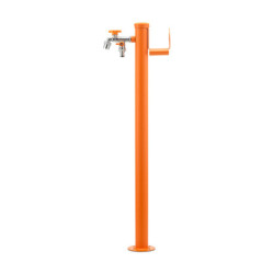 Fontaine de jardin Olbia en aluminium avec support tuyau et double robinets – 11 x 26 x 88 cm - Orange