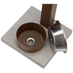 Fontaine de jardin Alatri en acier avec socle, abreuvoir et double robinets – 40 x 40x 90 cm - Rouille