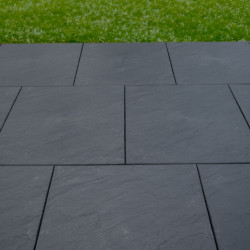 Dalle ardoisée clipsable en polypropylène recyclé – 39 x 39 x 3,8cm - Anthracite - Mise en situation