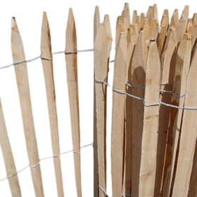 Ganivelle sciée en châtaignier – Hauteur 1 m - Espacement 4/5 cm – Longueur 10 m