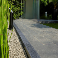 Bordure de jardin en pierre reconstituée aspect Ardoise ANTHRACITE 50 x 8,5 x 10 cm - Qualité Image IA
