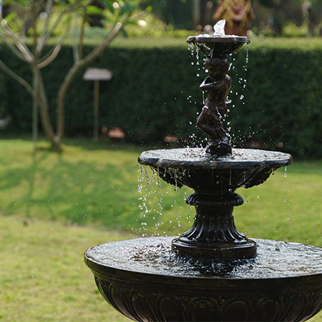 Housse de fontaine de jardin 420D anti-poussière et résistante à l'eau pour  fontaine de jardin d'extérieur : : Jardin