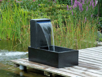 cascade en plastique pour le jardin