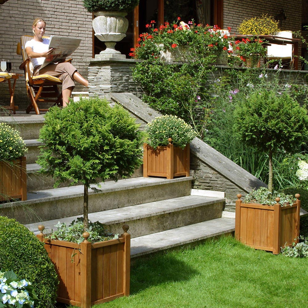 jardinières en bois exotique