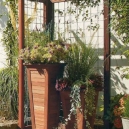Choisir des jardinières en bois exotique pour sa terrasse !